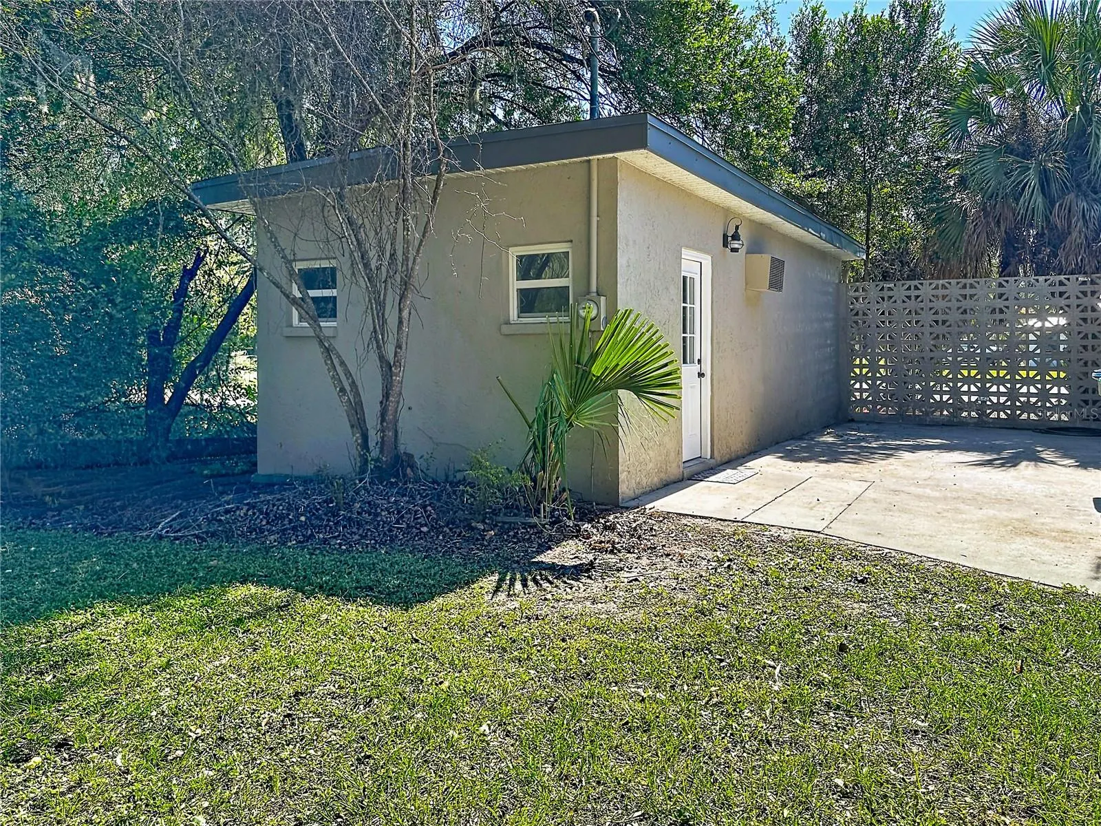 327 NE 6TH AVE