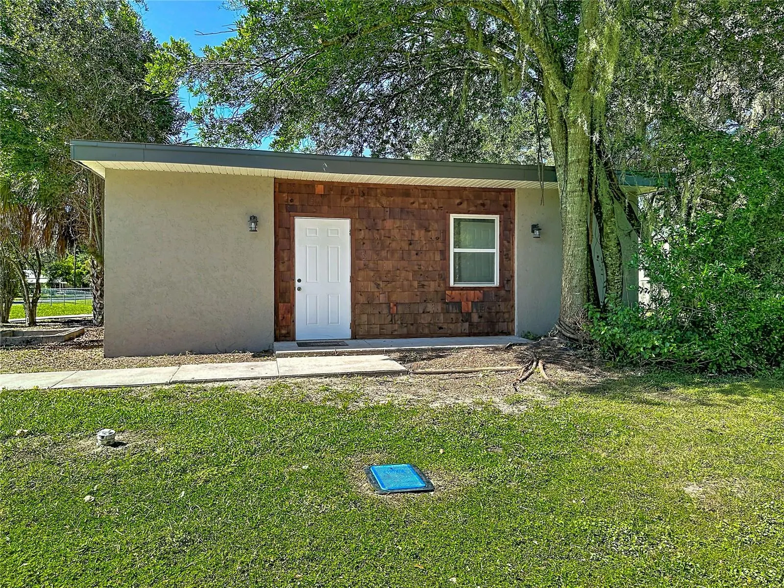 327 NE 6TH AVE