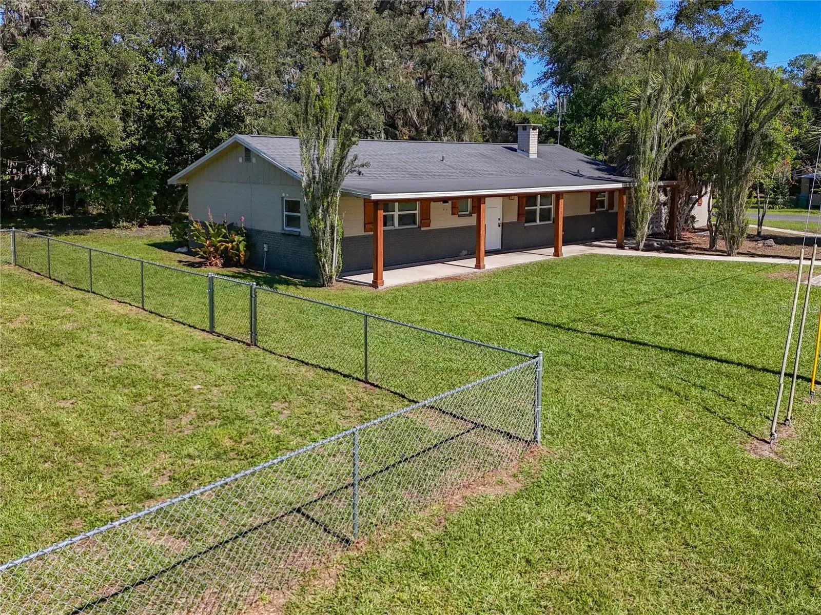 327 NE 6TH AVE