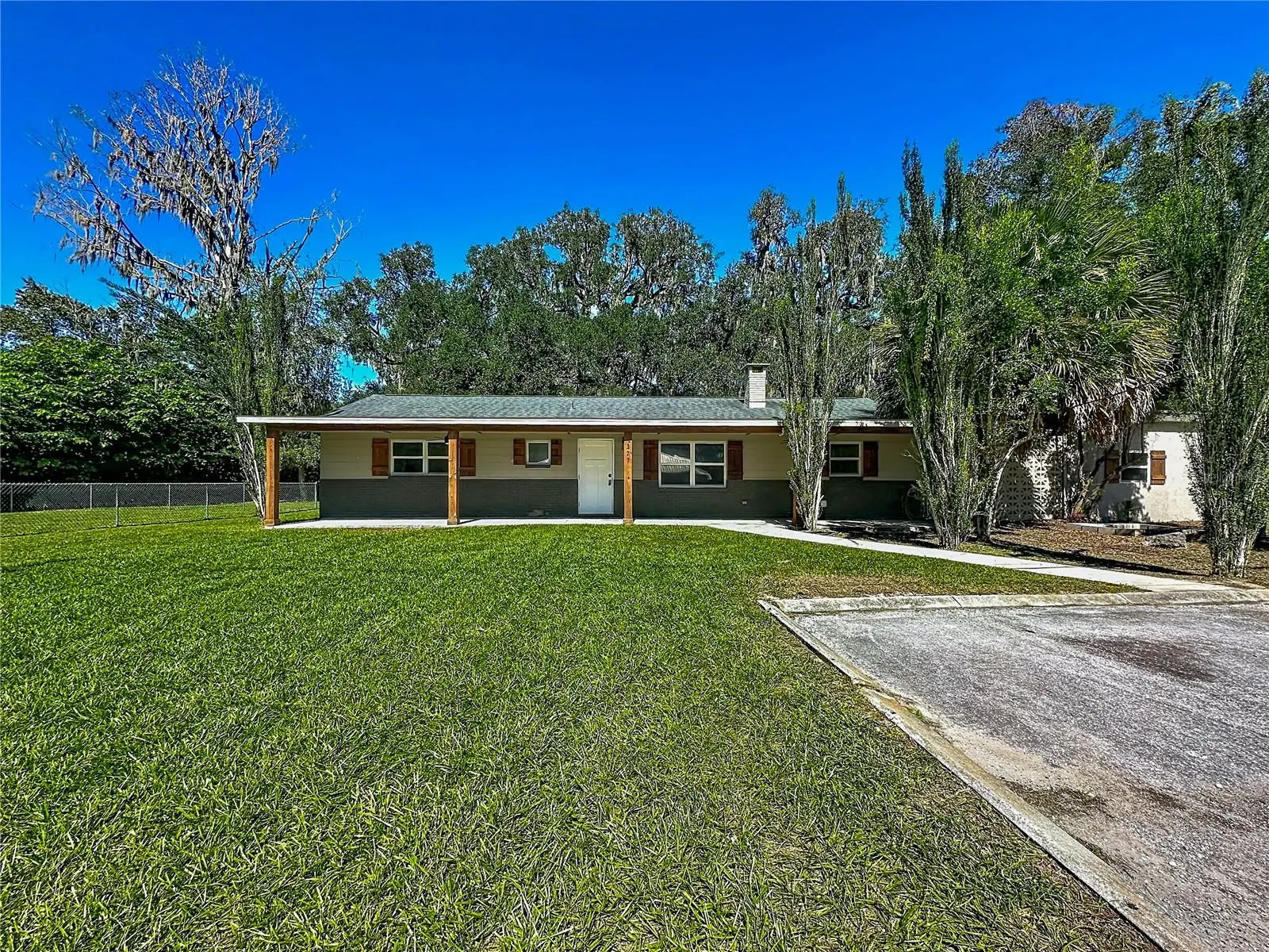 327 NE 6TH AVE