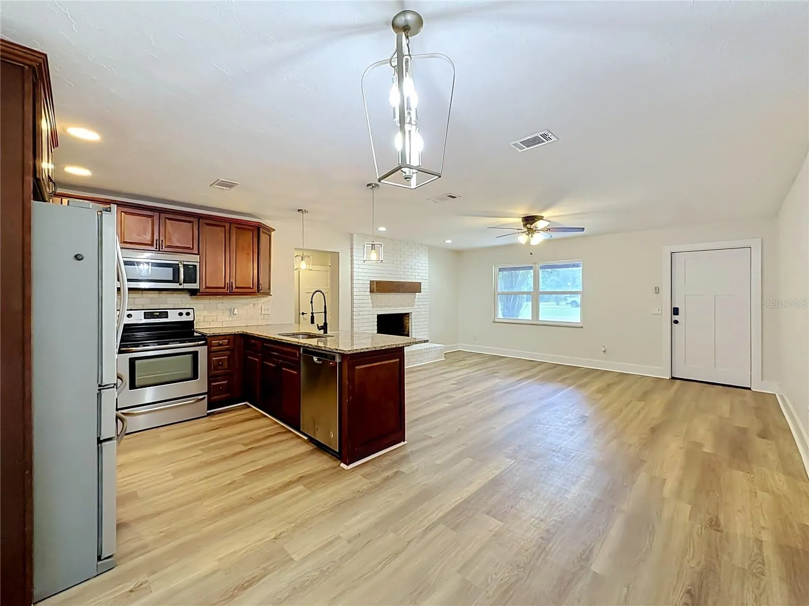 327 NE 6TH AVE