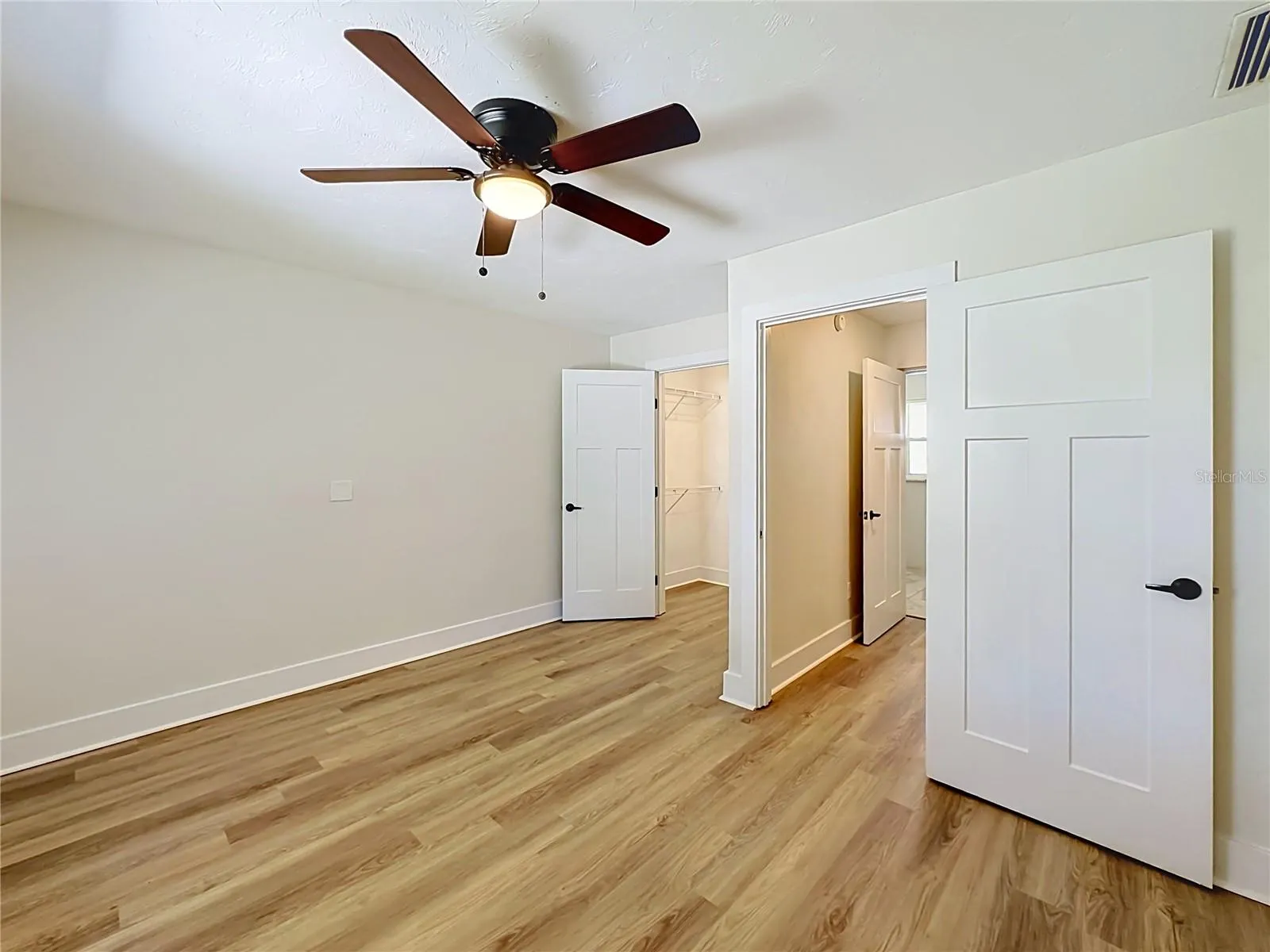 327 NE 6TH AVE