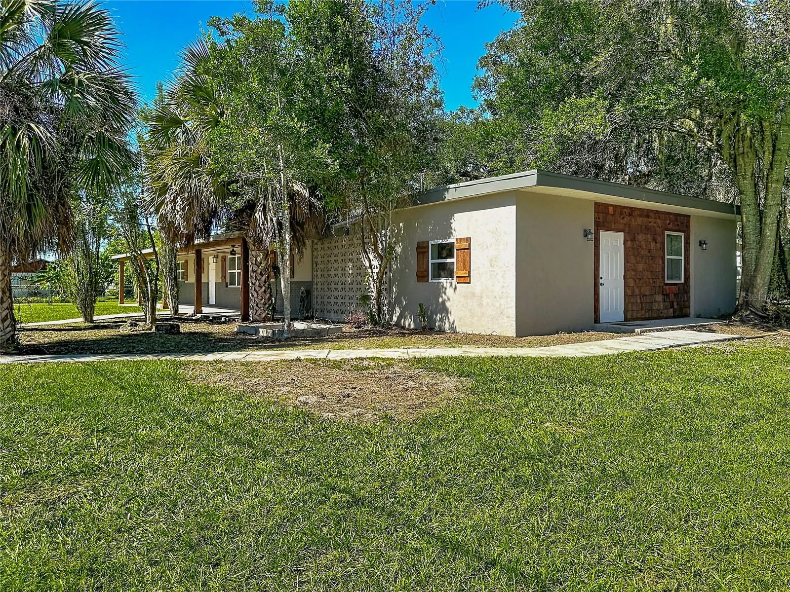 327 NE 6TH AVE