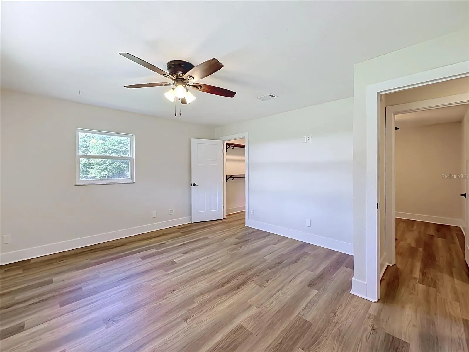 327 NE 6TH AVE