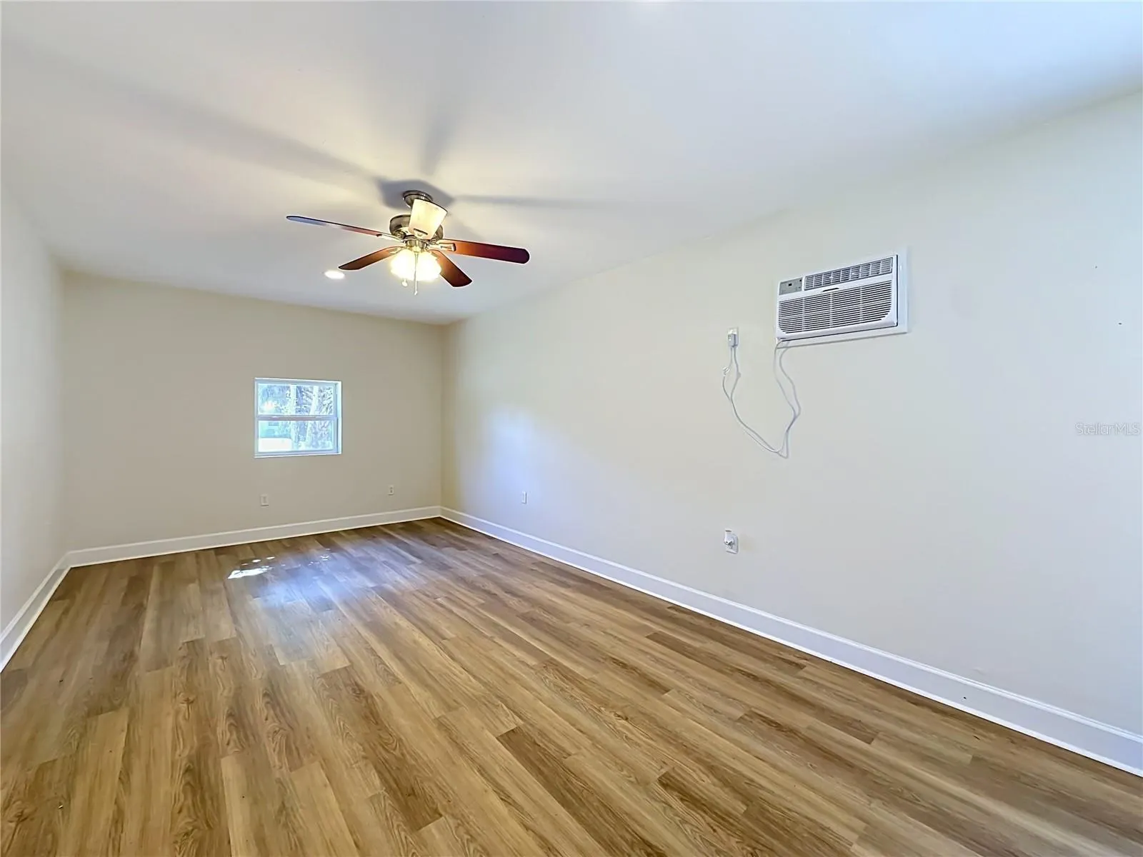 327 NE 6TH AVE