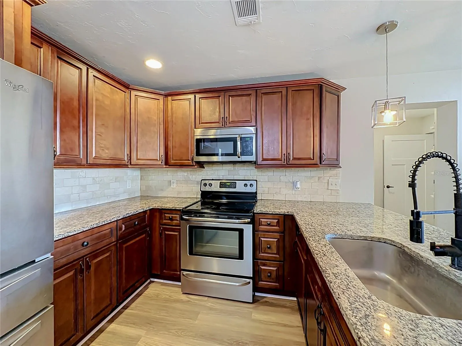 327 NE 6TH AVE