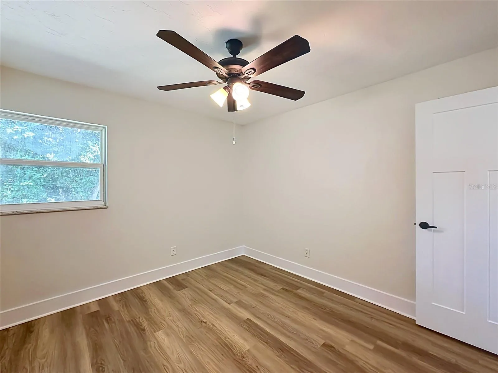 327 NE 6TH AVE