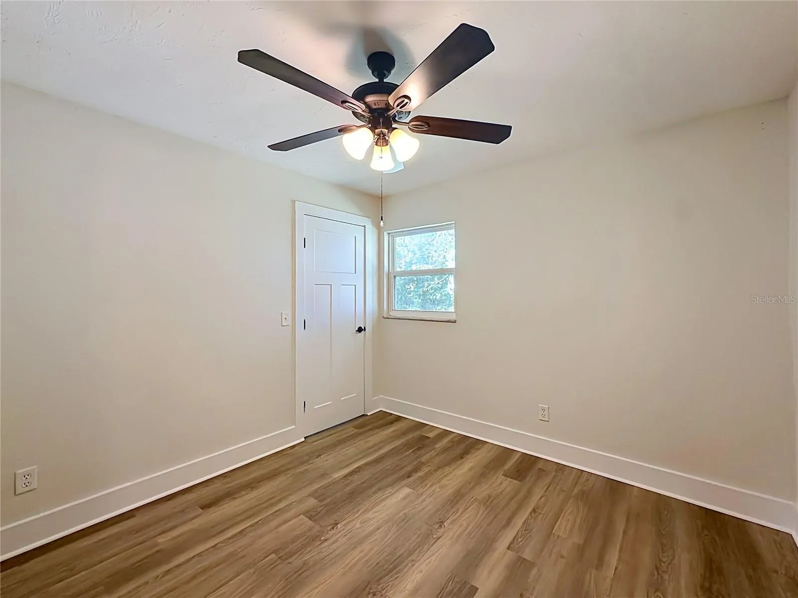 327 NE 6TH AVE