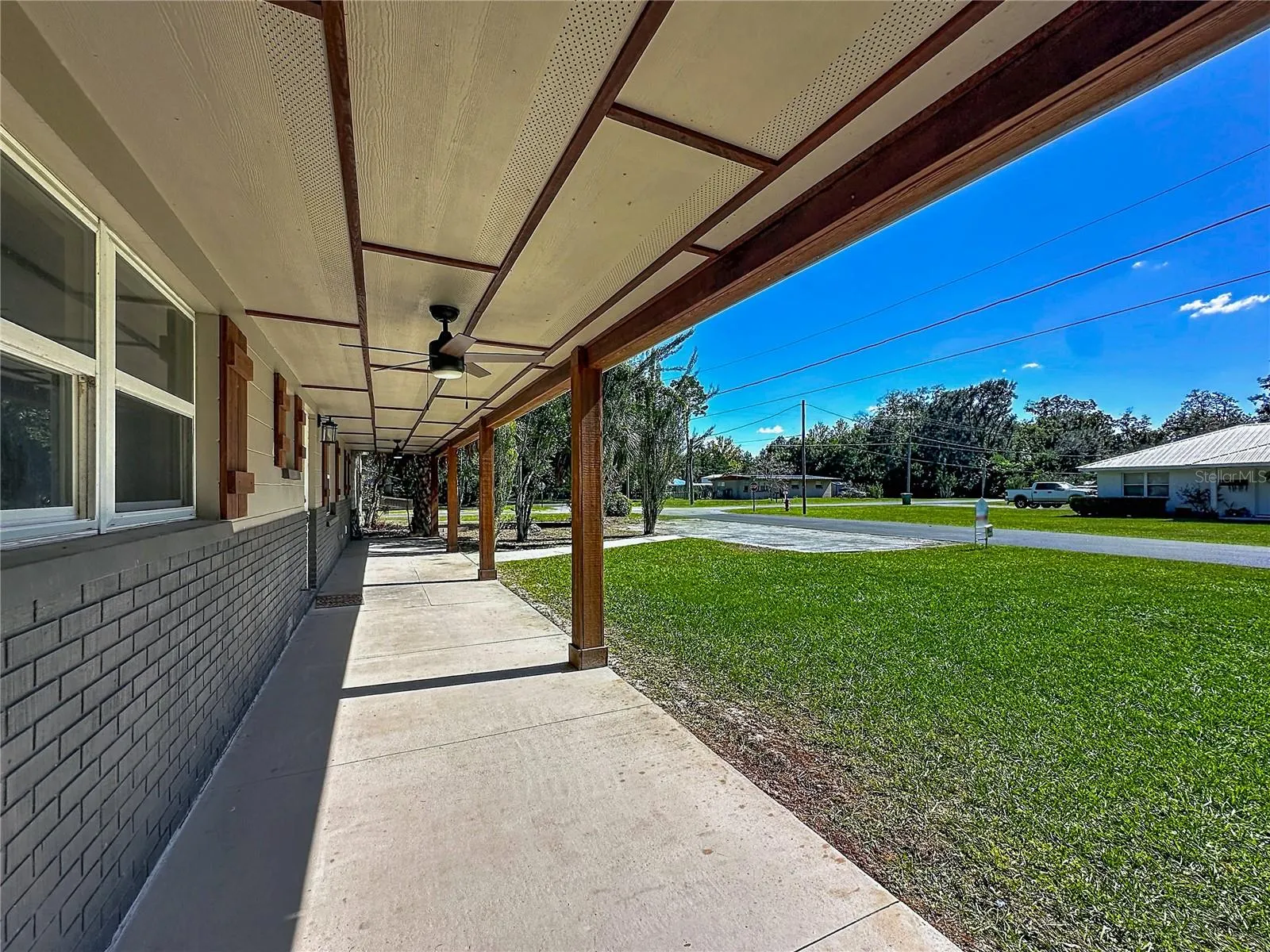 327 NE 6TH AVE