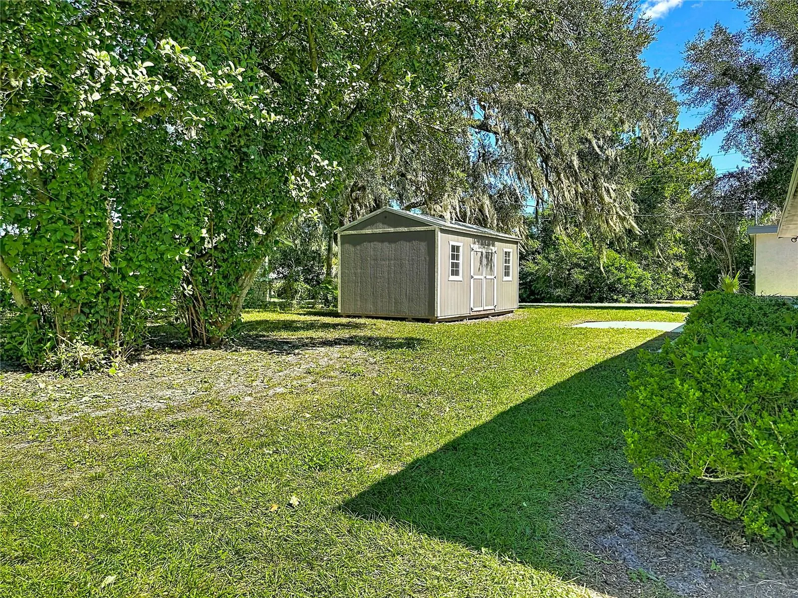 327 NE 6TH AVE