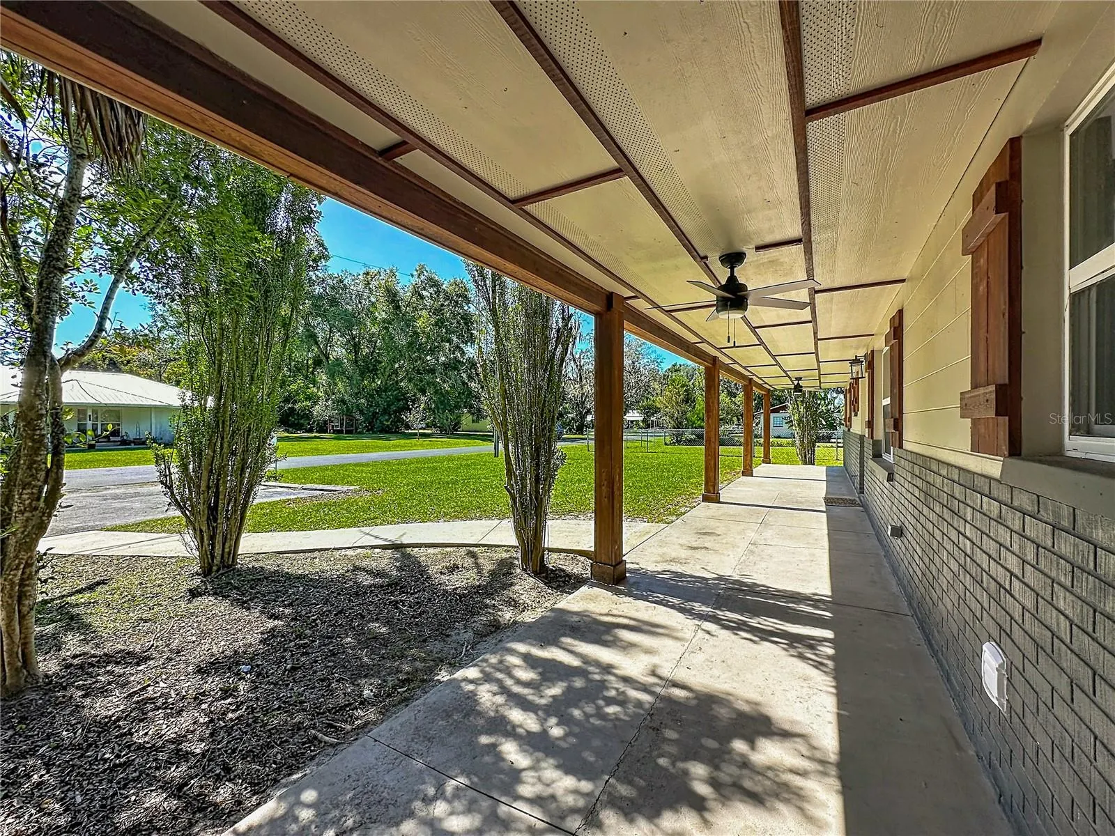 327 NE 6TH AVE