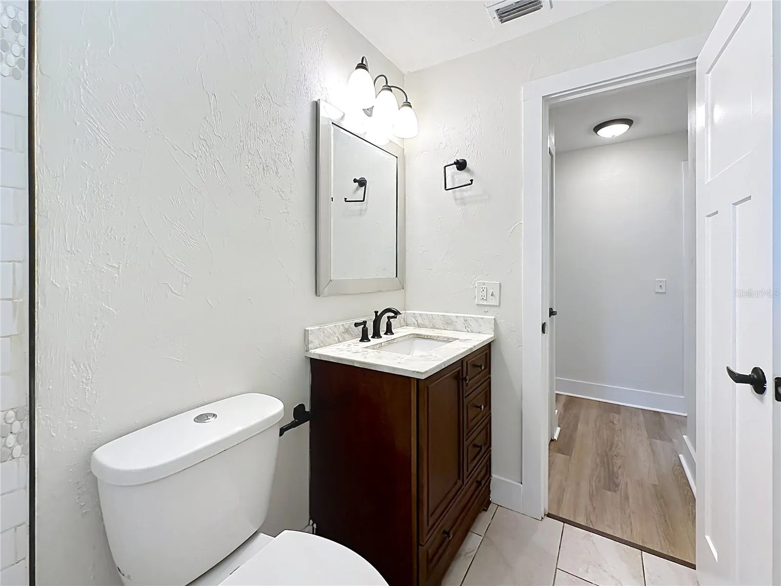 327 NE 6TH AVE