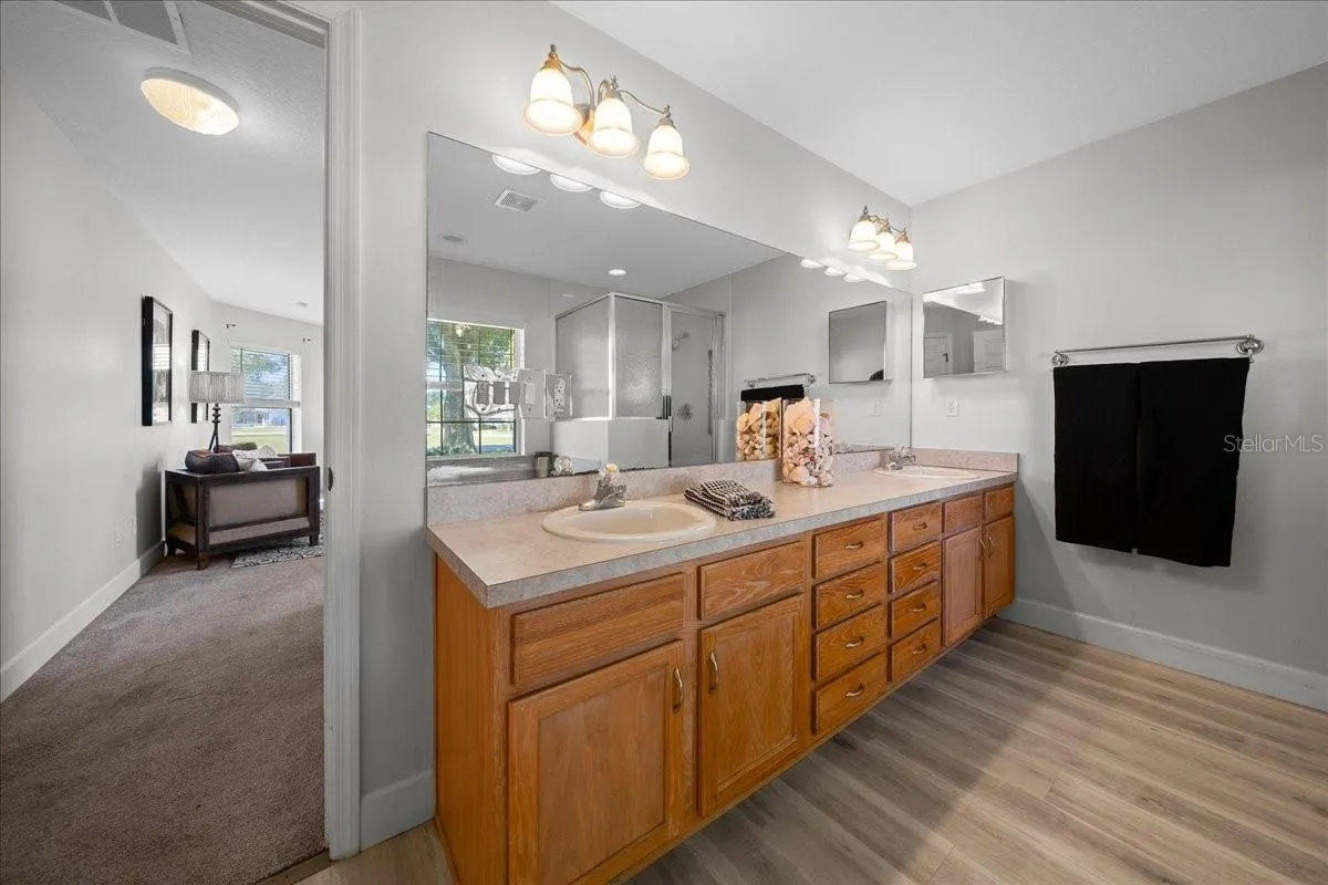 5048 NW 32ND PL