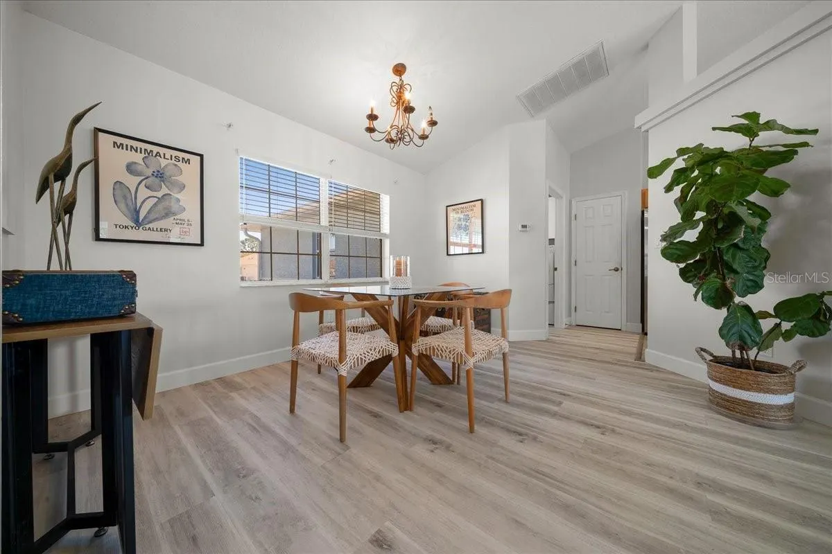 5048 NW 32ND PL