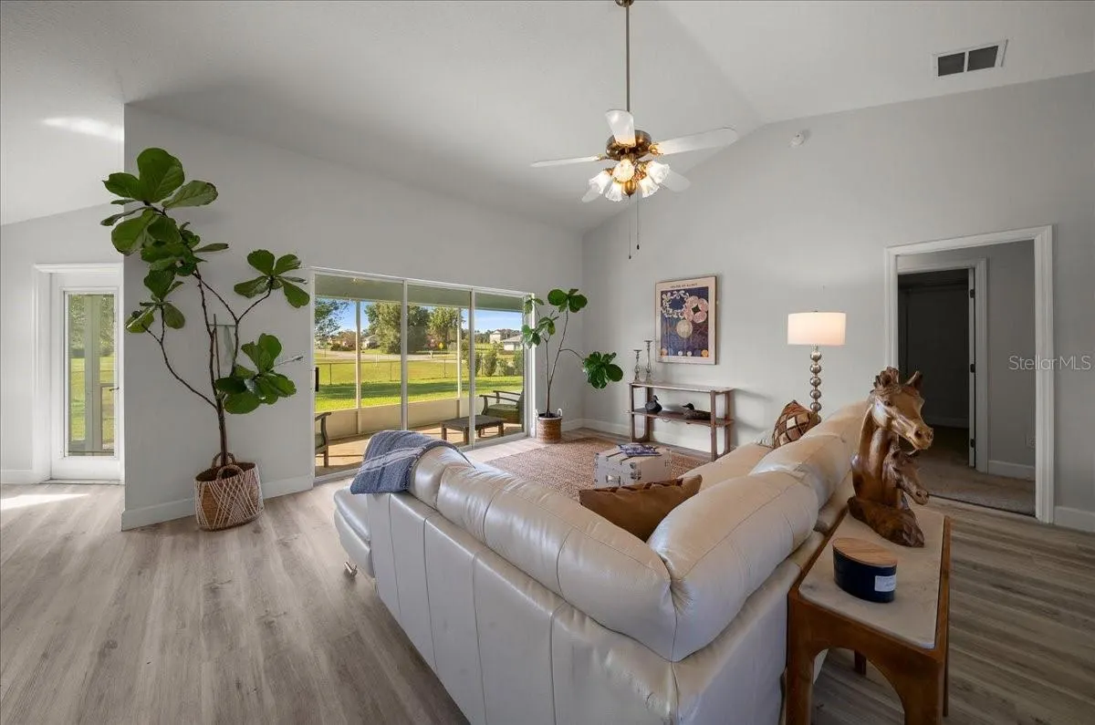5048 NW 32ND PL