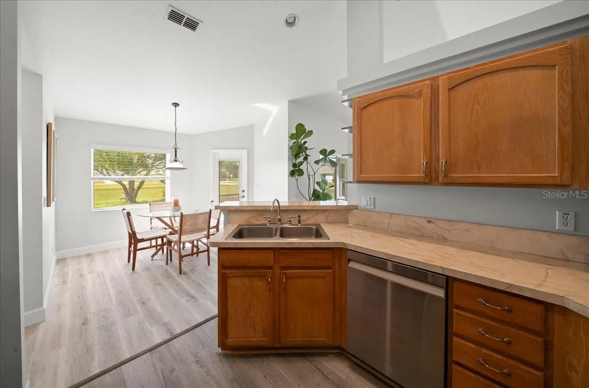 5048 NW 32ND PL