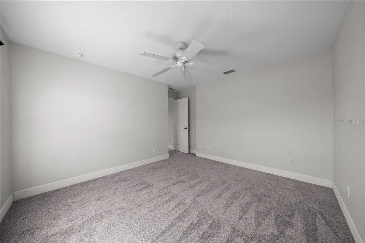 5048 NW 32ND PL