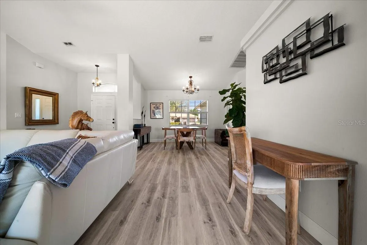 5048 NW 32ND PL