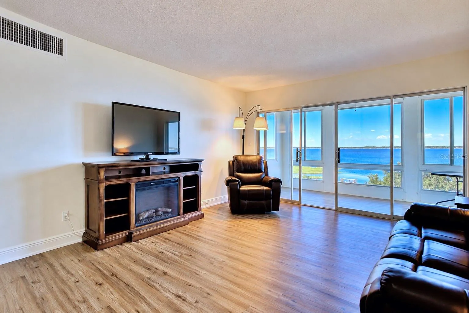 2131 LAKEVIEW DR #500 #500