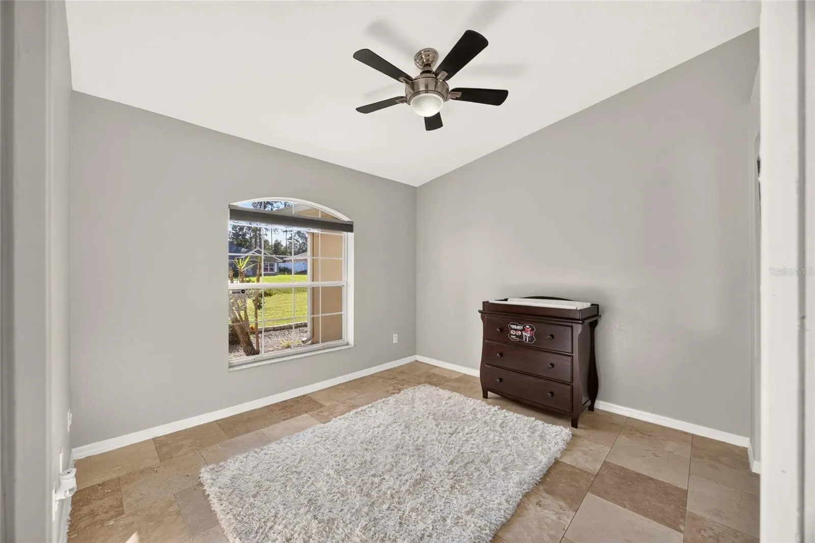 5542 NW 57TH AVE