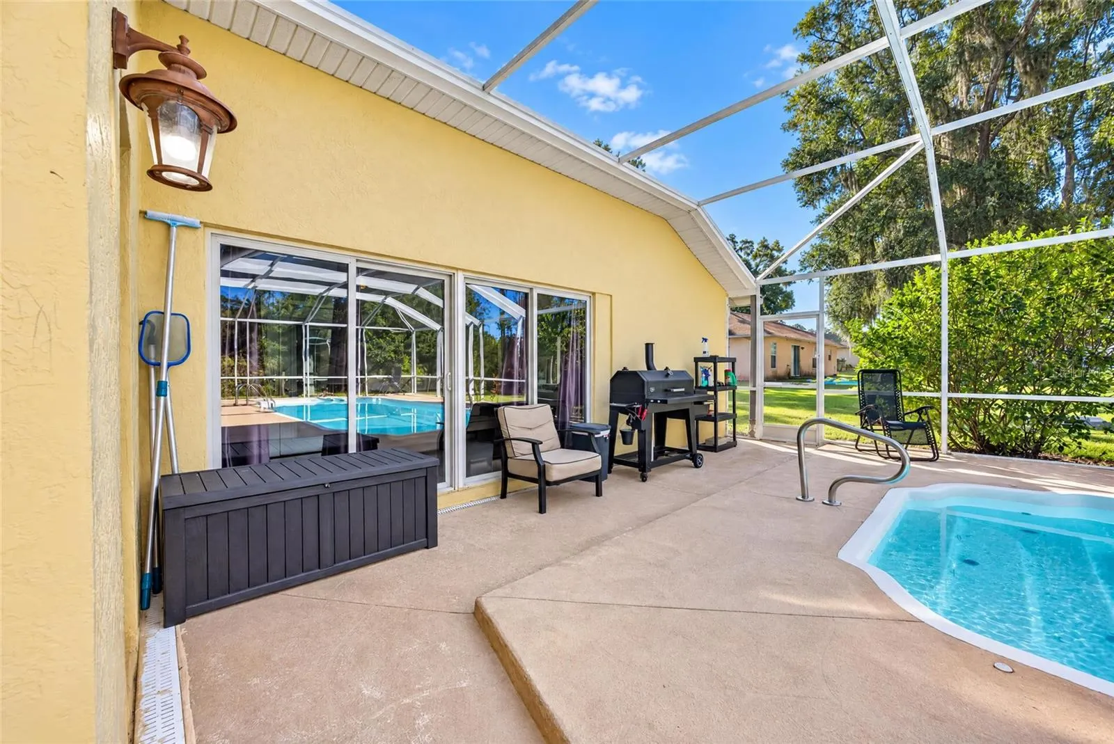 5542 NW 57TH AVE