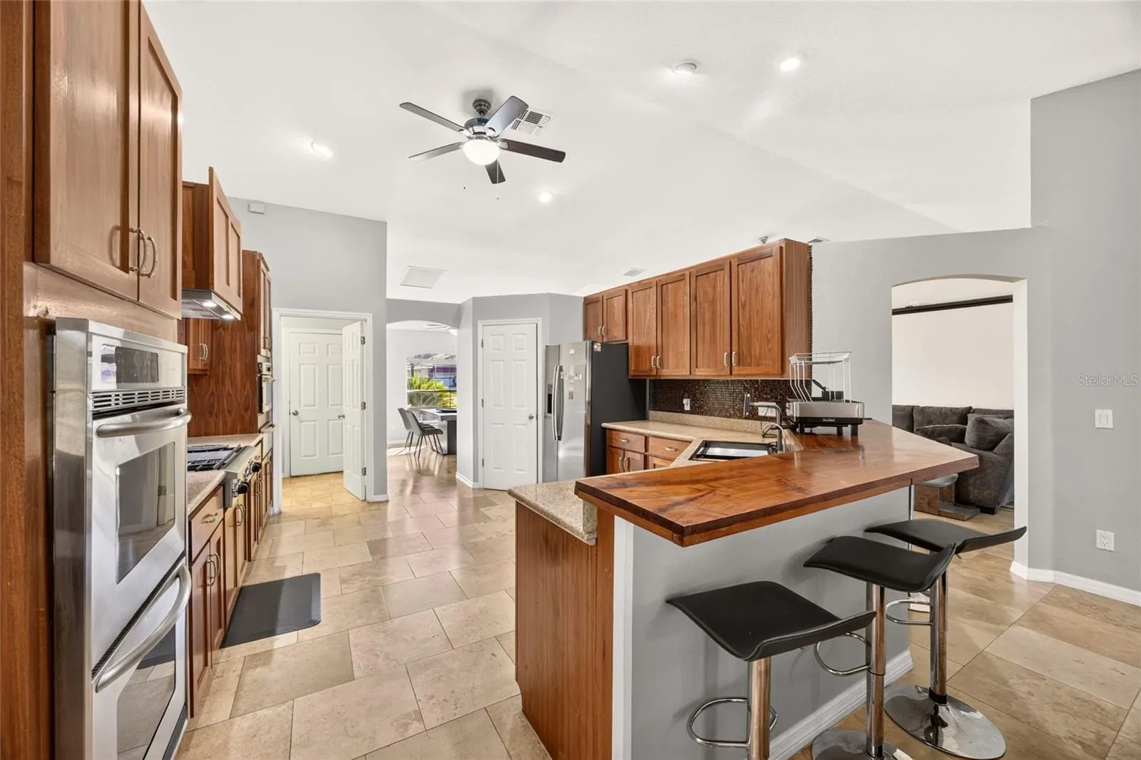 5542 NW 57TH AVE