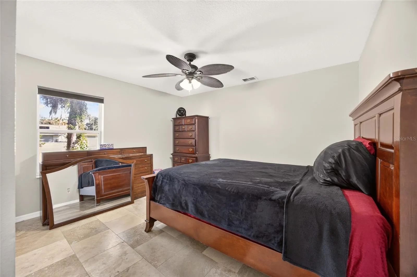 5542 NW 57TH AVE