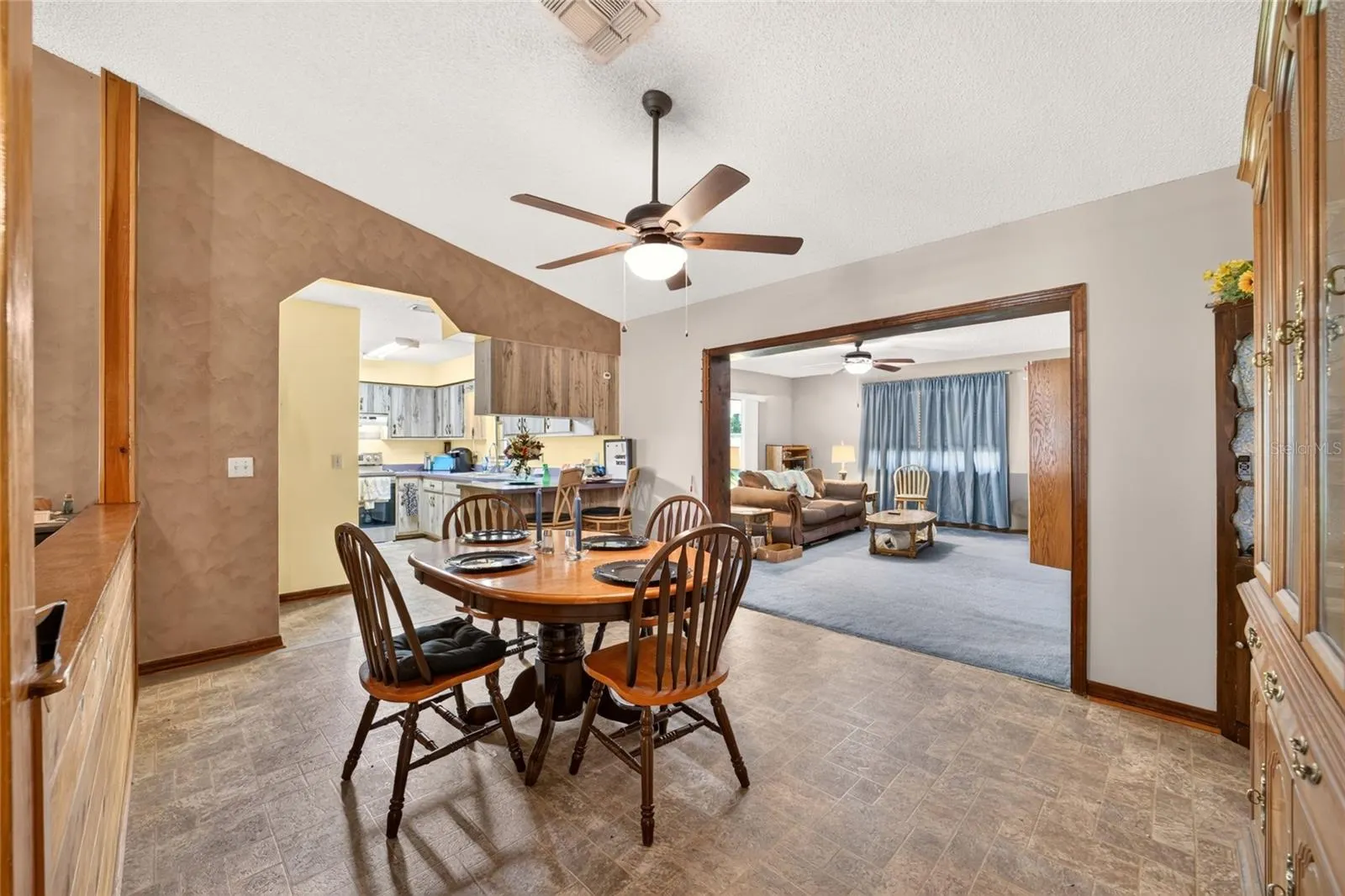 100 ALMOND RD