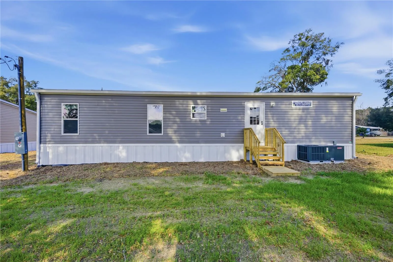 1560 NE 162ND ST
