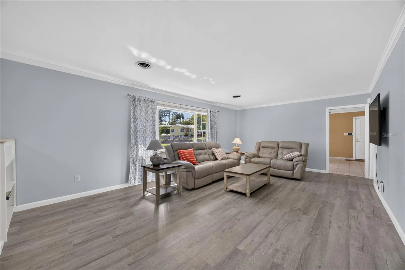 537 SE 19TH ST
