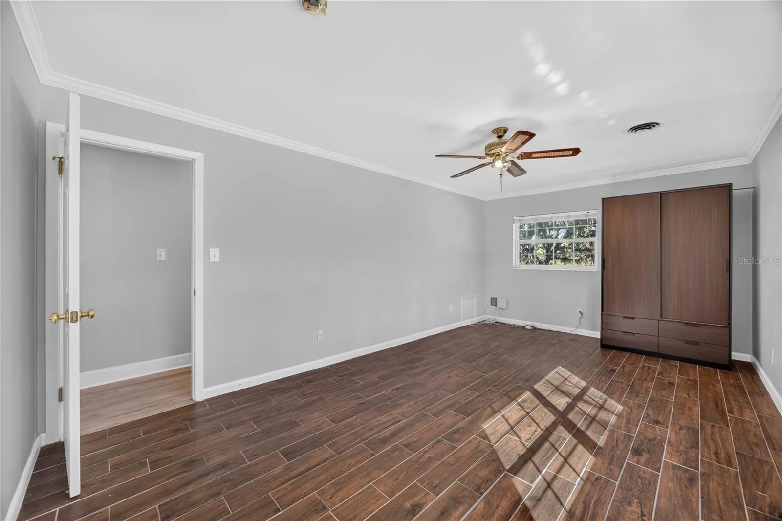 537 SE 19TH ST