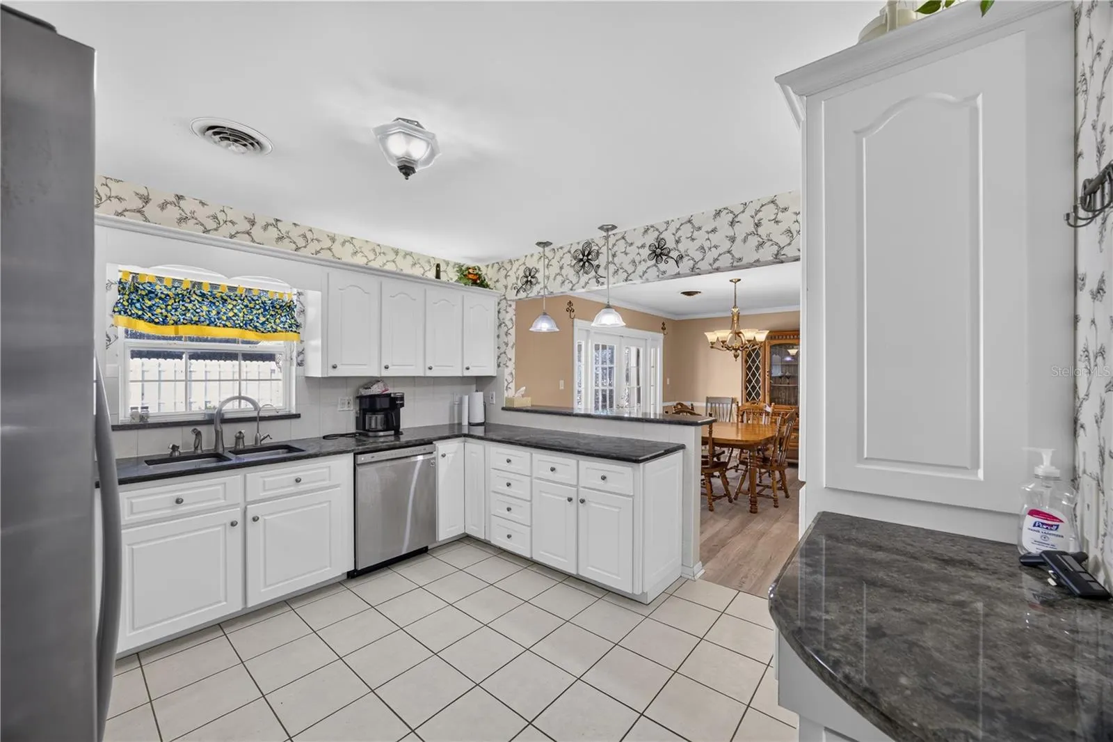 537 SE 19TH ST