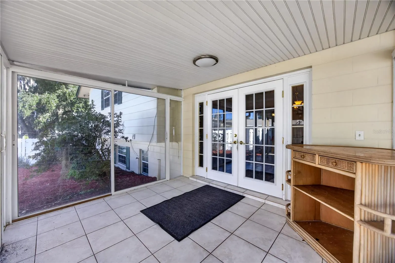 537 SE 19TH ST