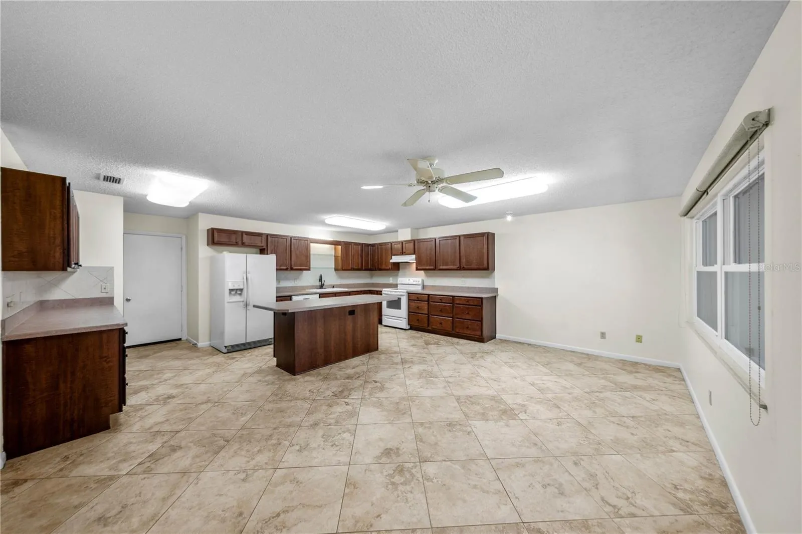 9529 SW 85TH AVE #D #D