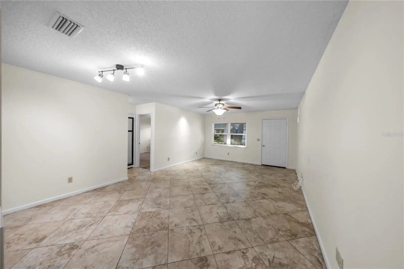 9529 SW 85TH AVE #D #D