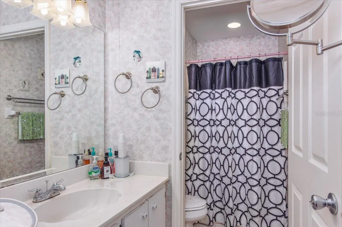 3300 LOVELAND BLVD #2703, #2703