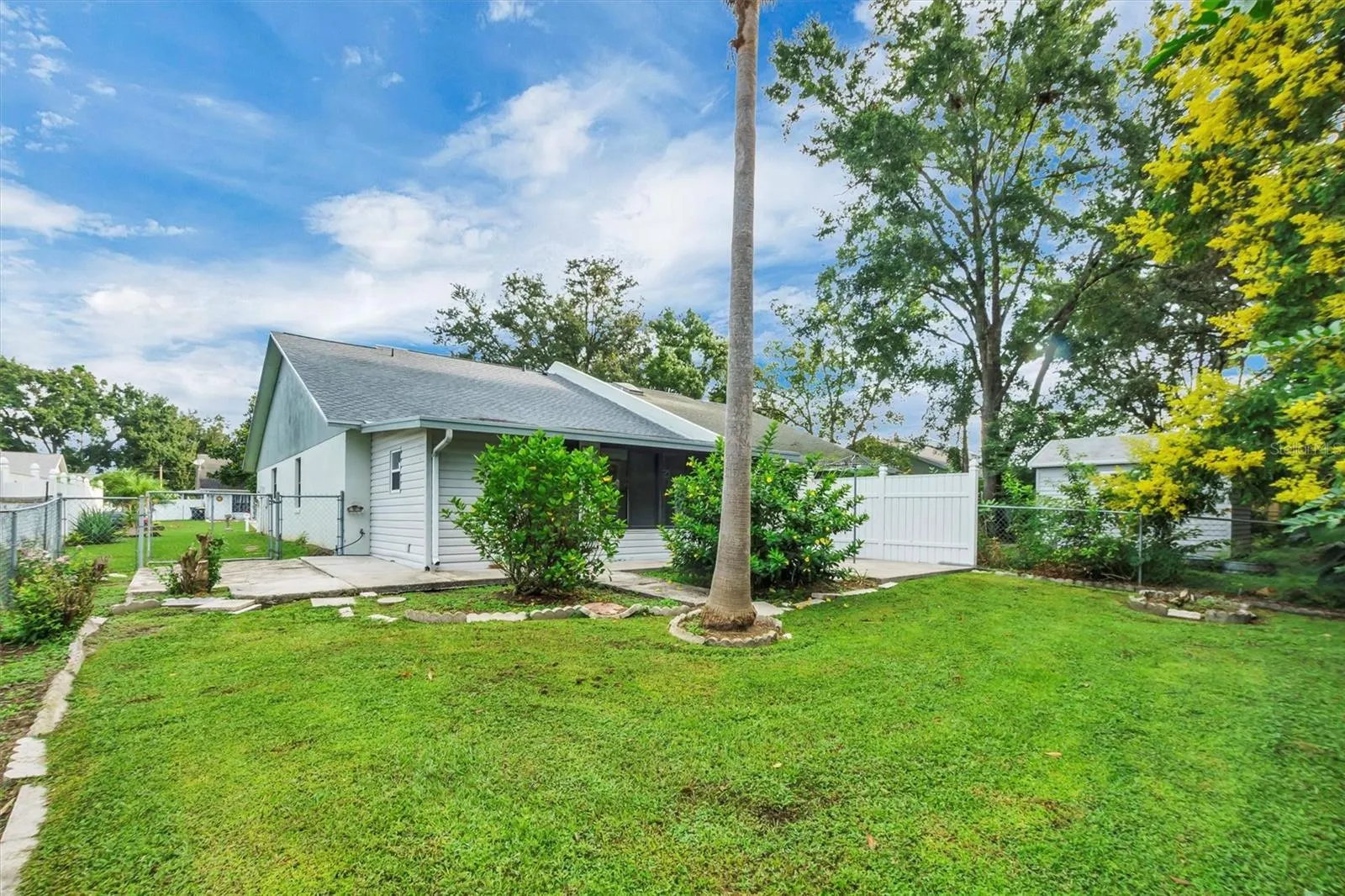 1154 DOSSEYWOOD LN