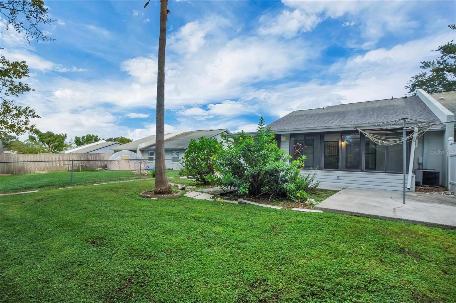 1154 DOSSEYWOOD LN