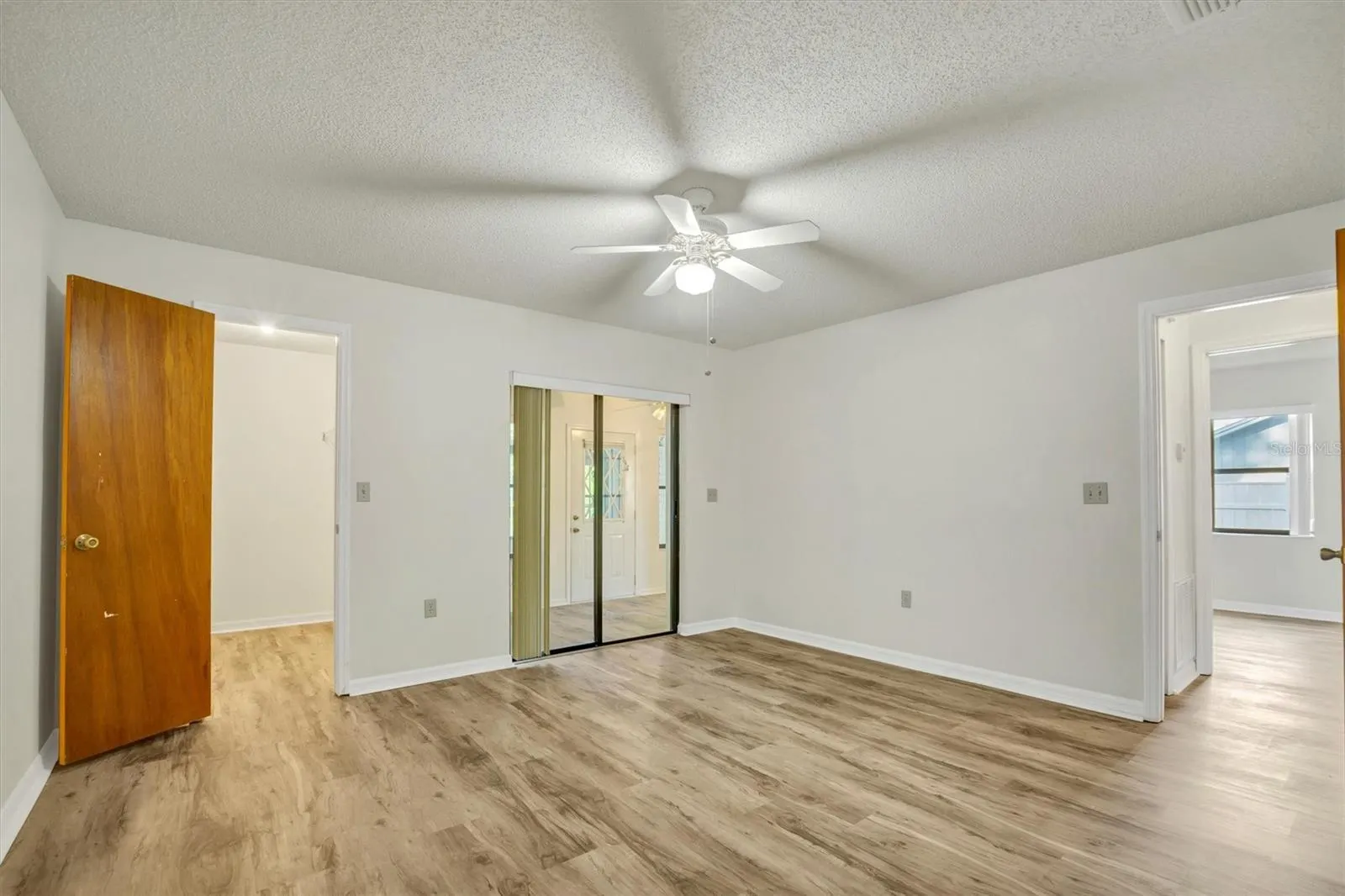 1154 DOSSEYWOOD LN