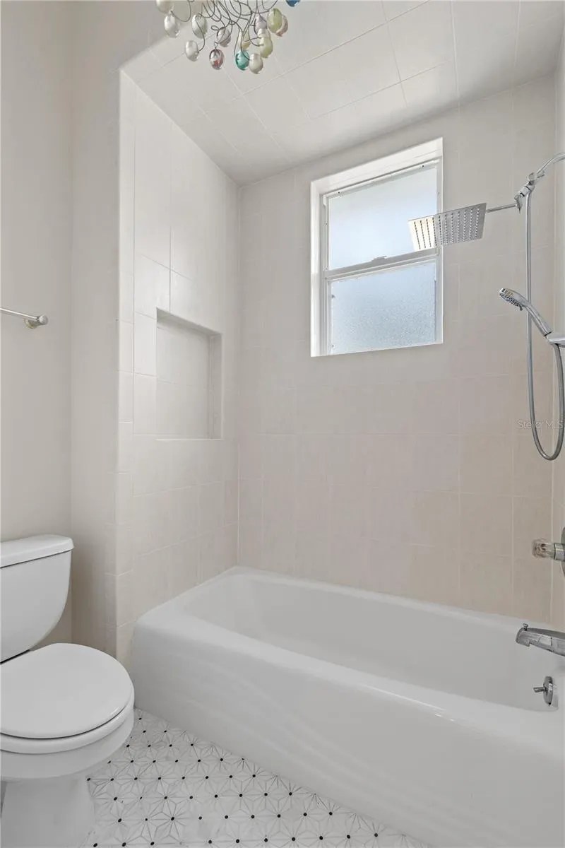 105 WYNDHAM DR