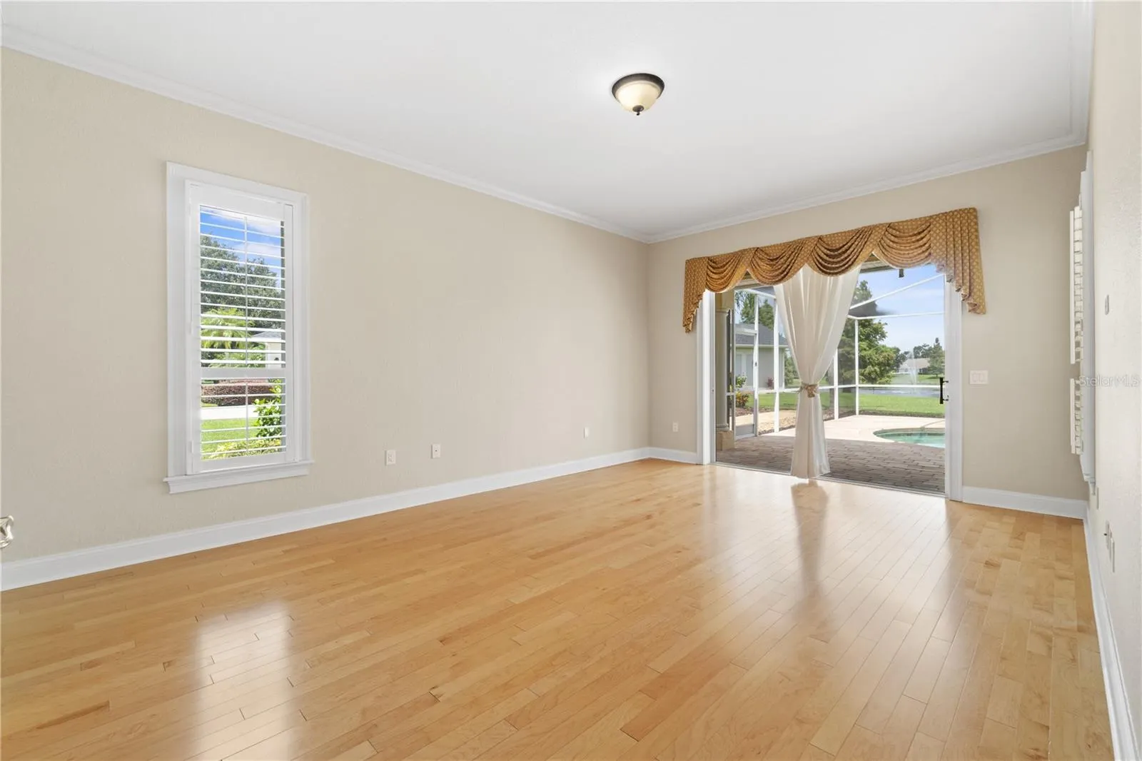 105 WYNDHAM DR