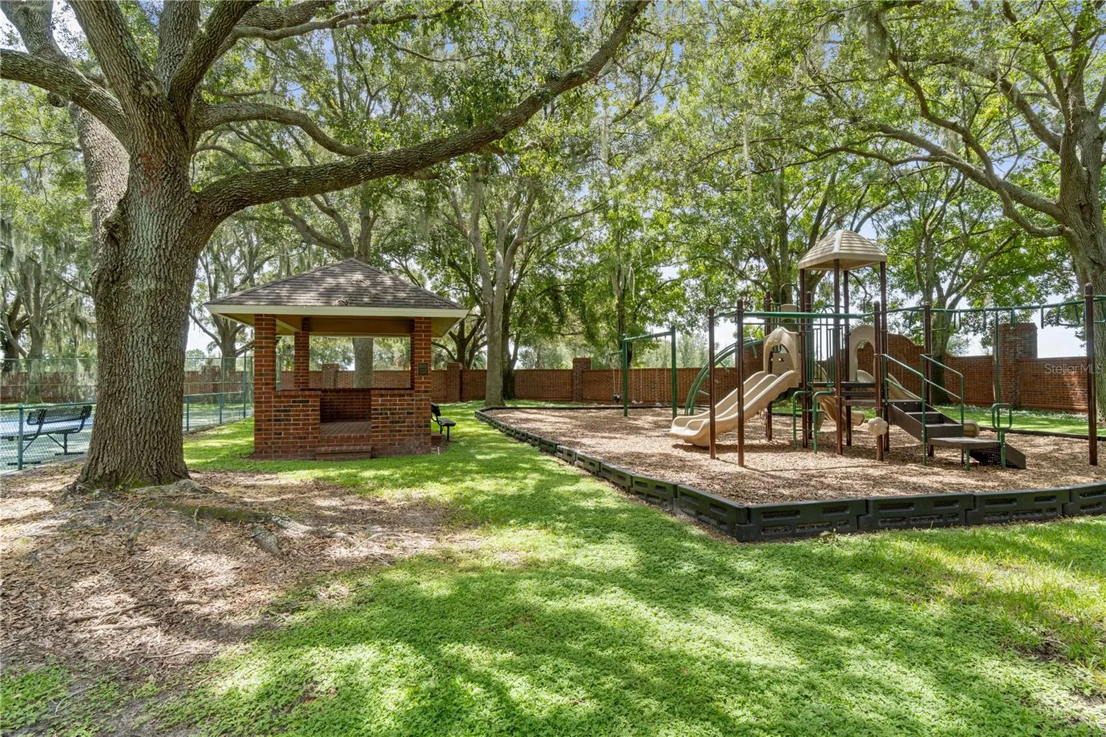 105 WYNDHAM DR
