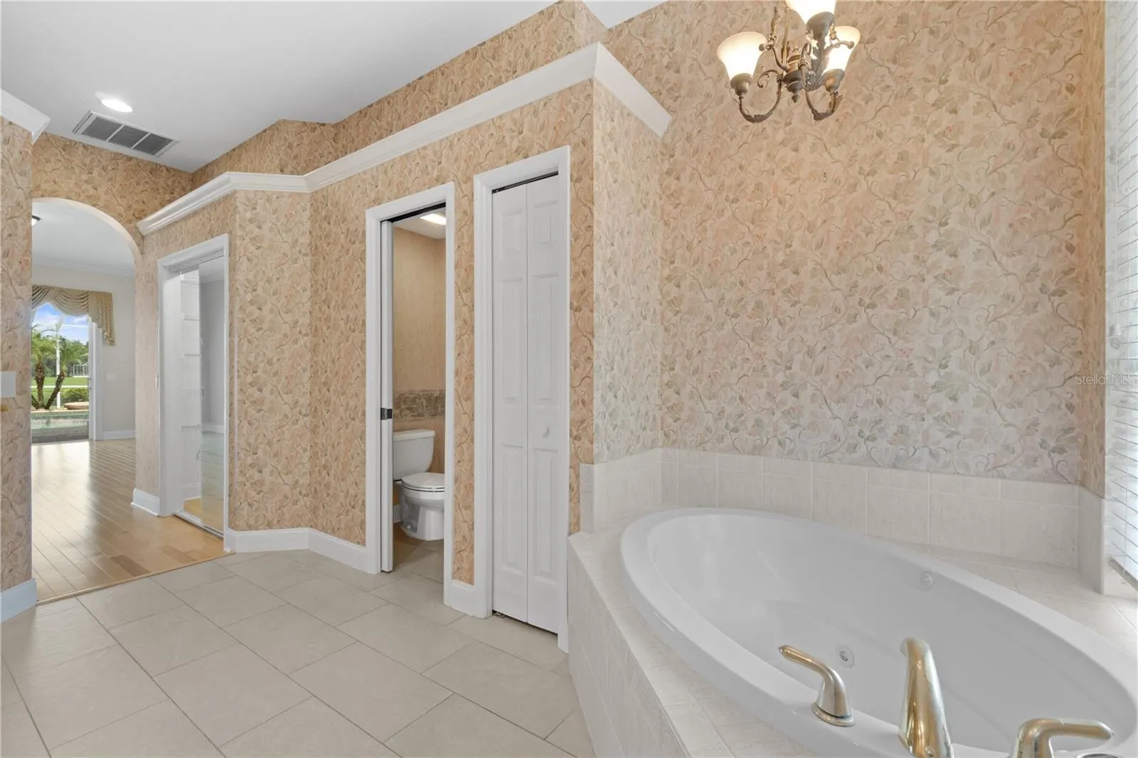 105 WYNDHAM DR
