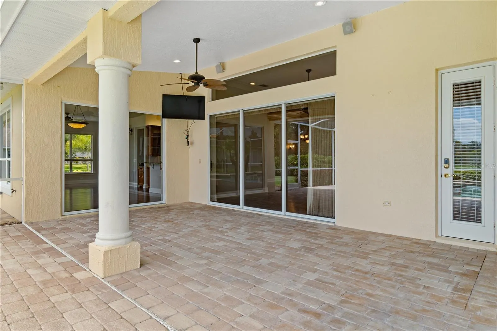 105 WYNDHAM DR