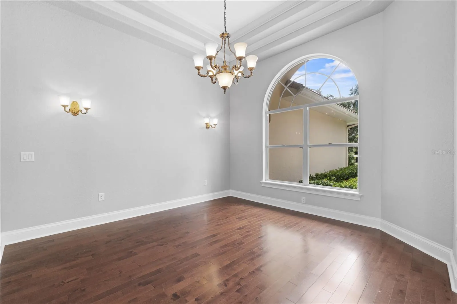 105 WYNDHAM DR