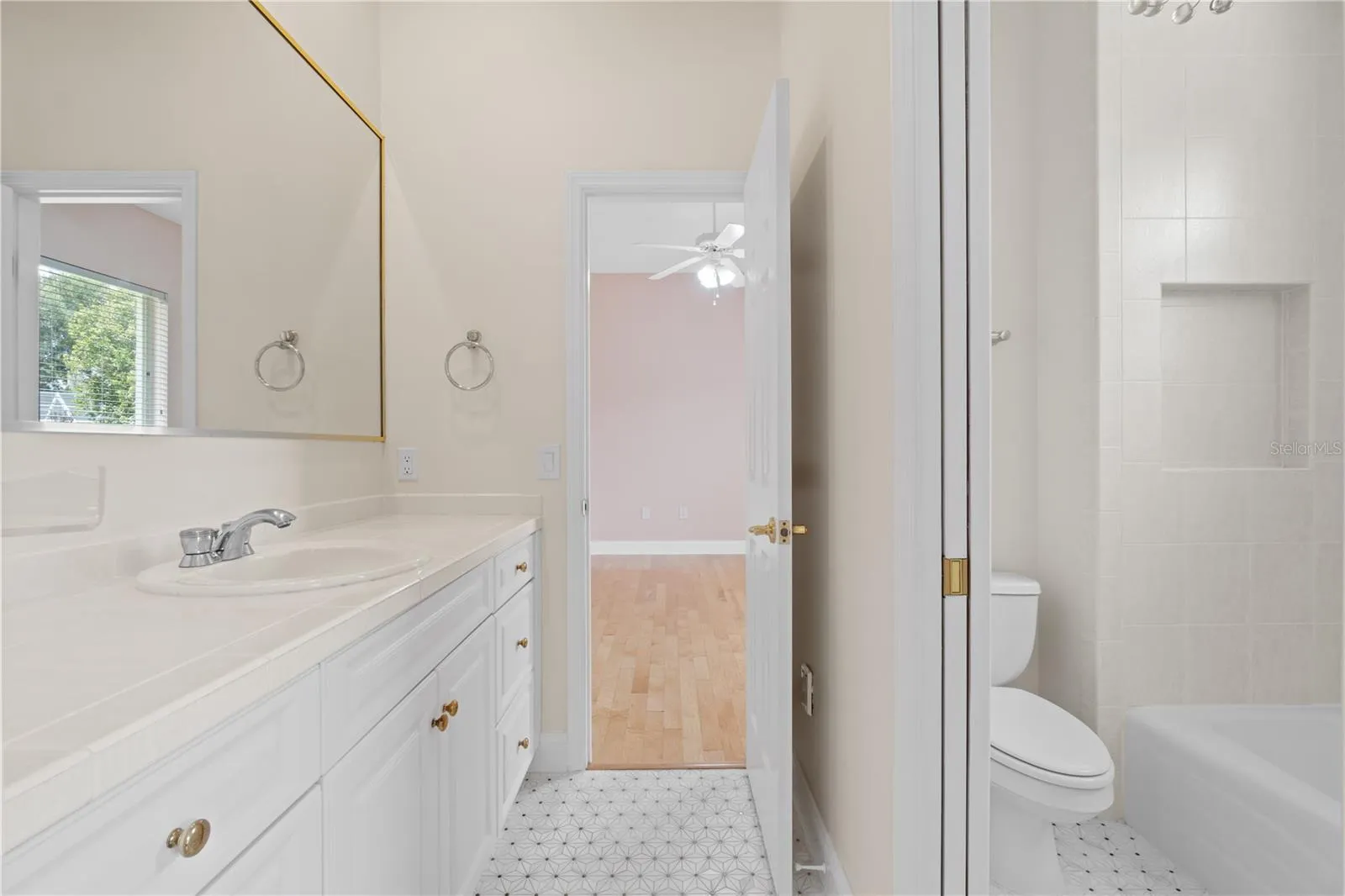 105 WYNDHAM DR