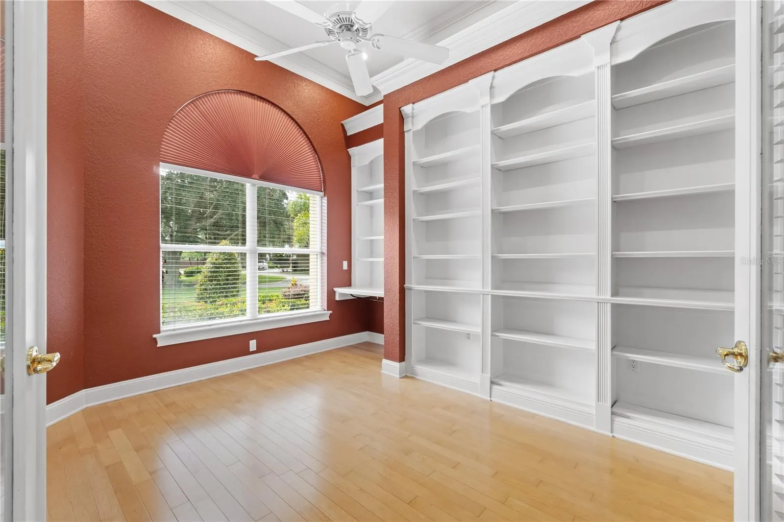 105 WYNDHAM DR