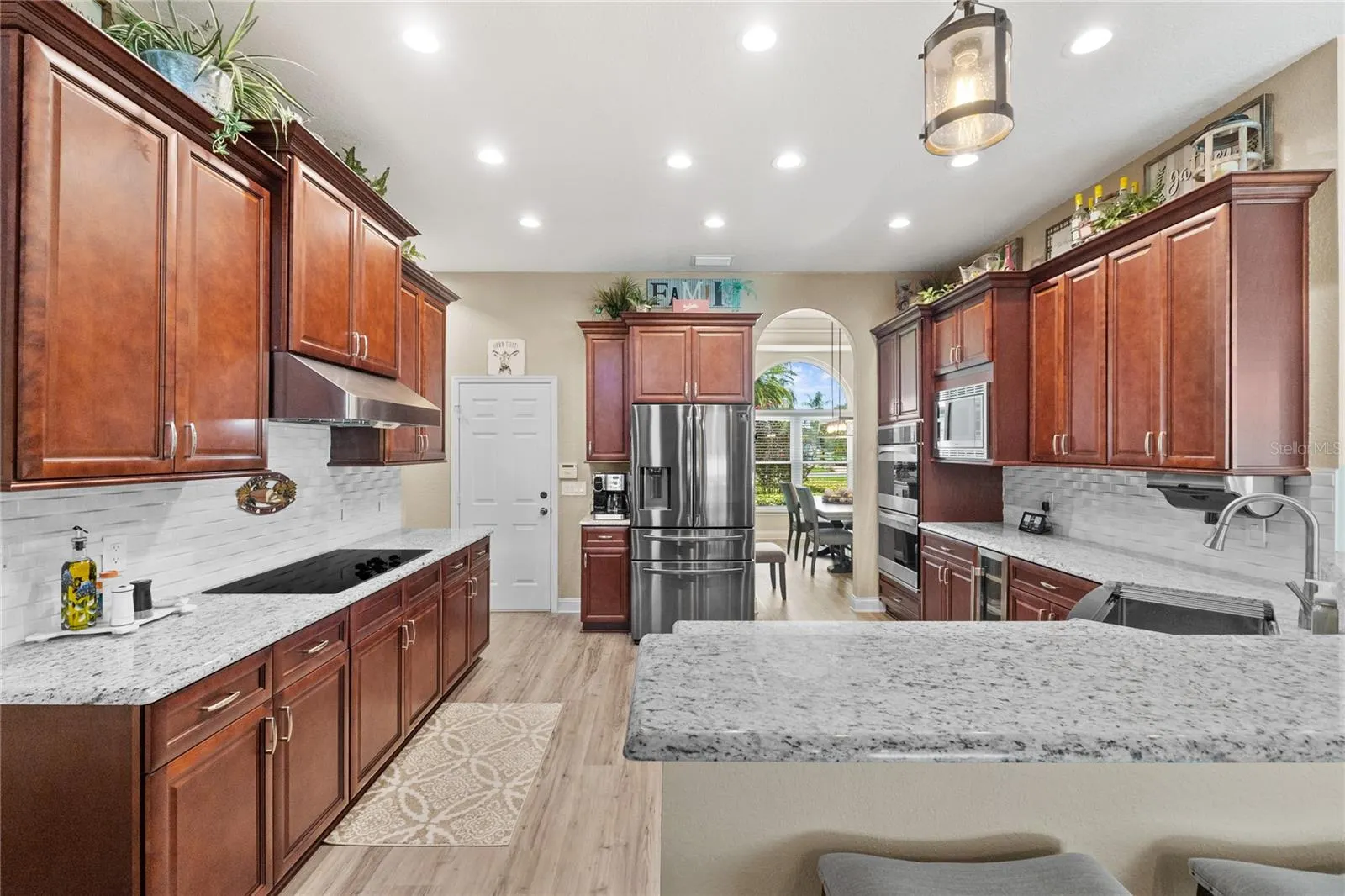 5195 HIGHLANDS LAKEVIEW LOOP