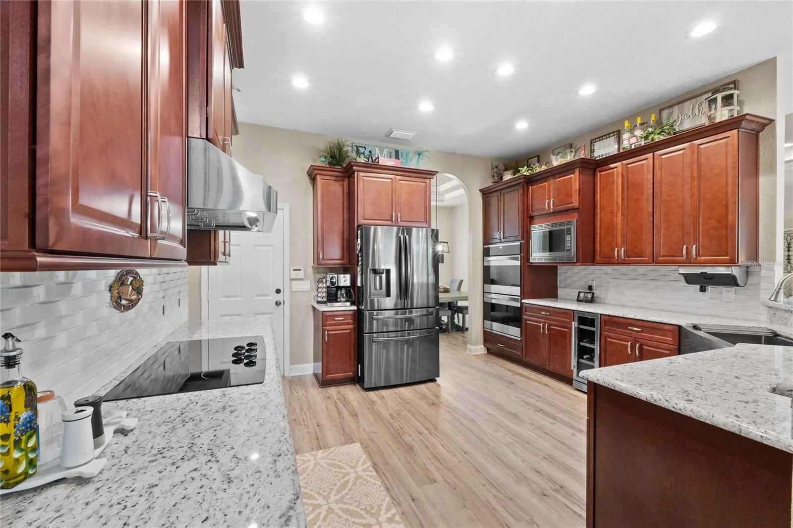 5195 HIGHLANDS LAKEVIEW LOOP