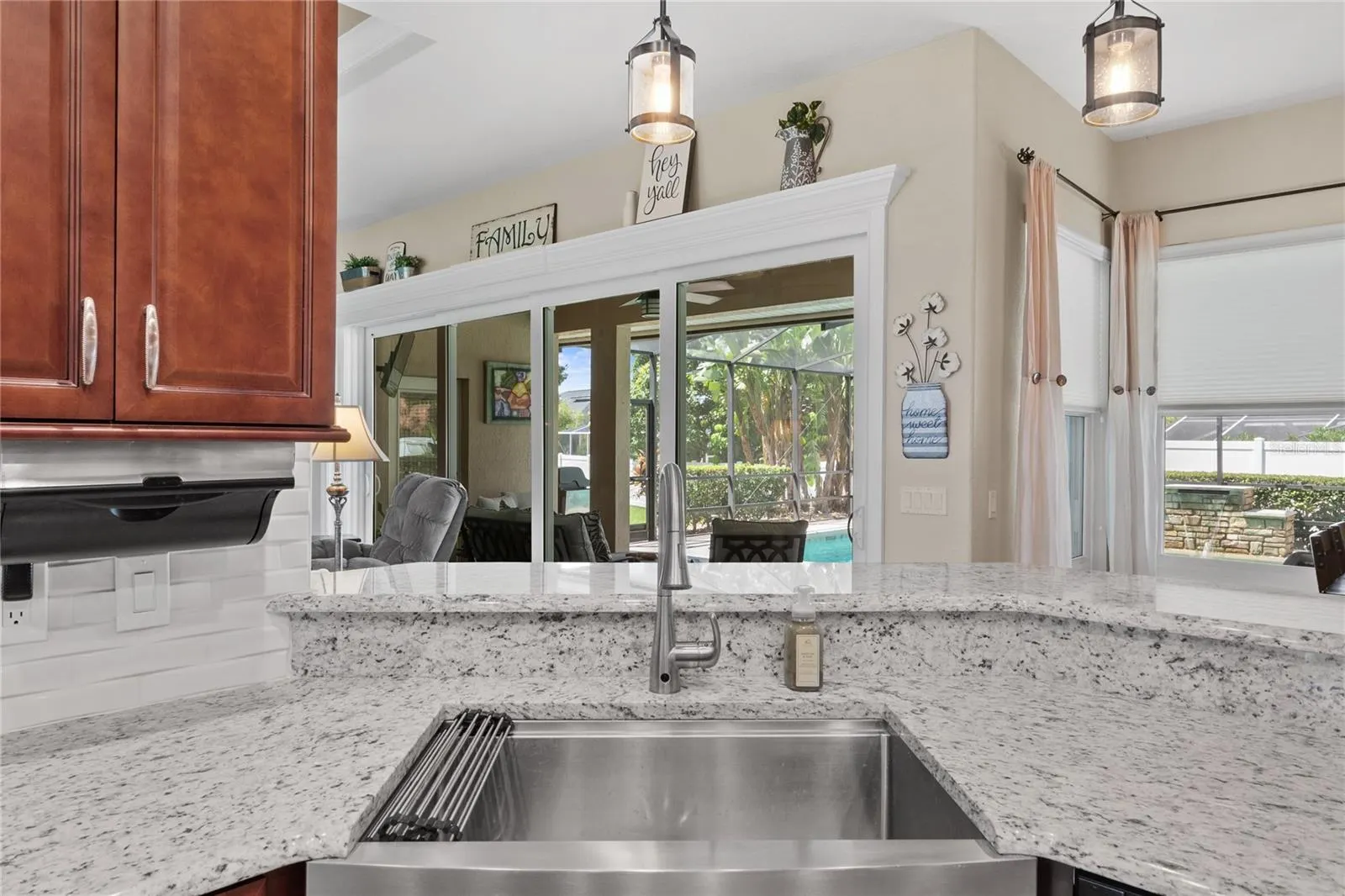 5195 HIGHLANDS LAKEVIEW LOOP